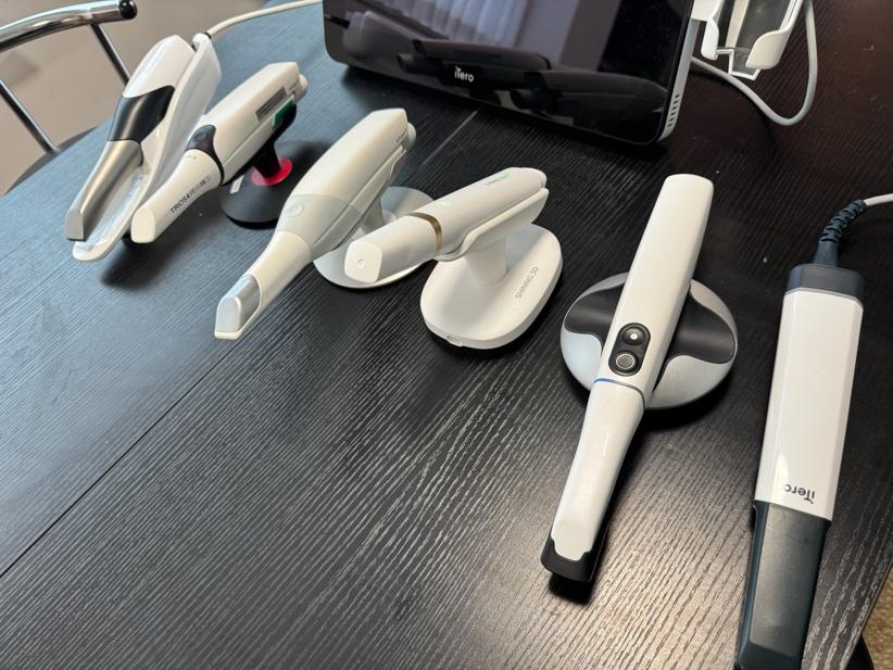 当院のデジタル機器（口腔内スキャナー）